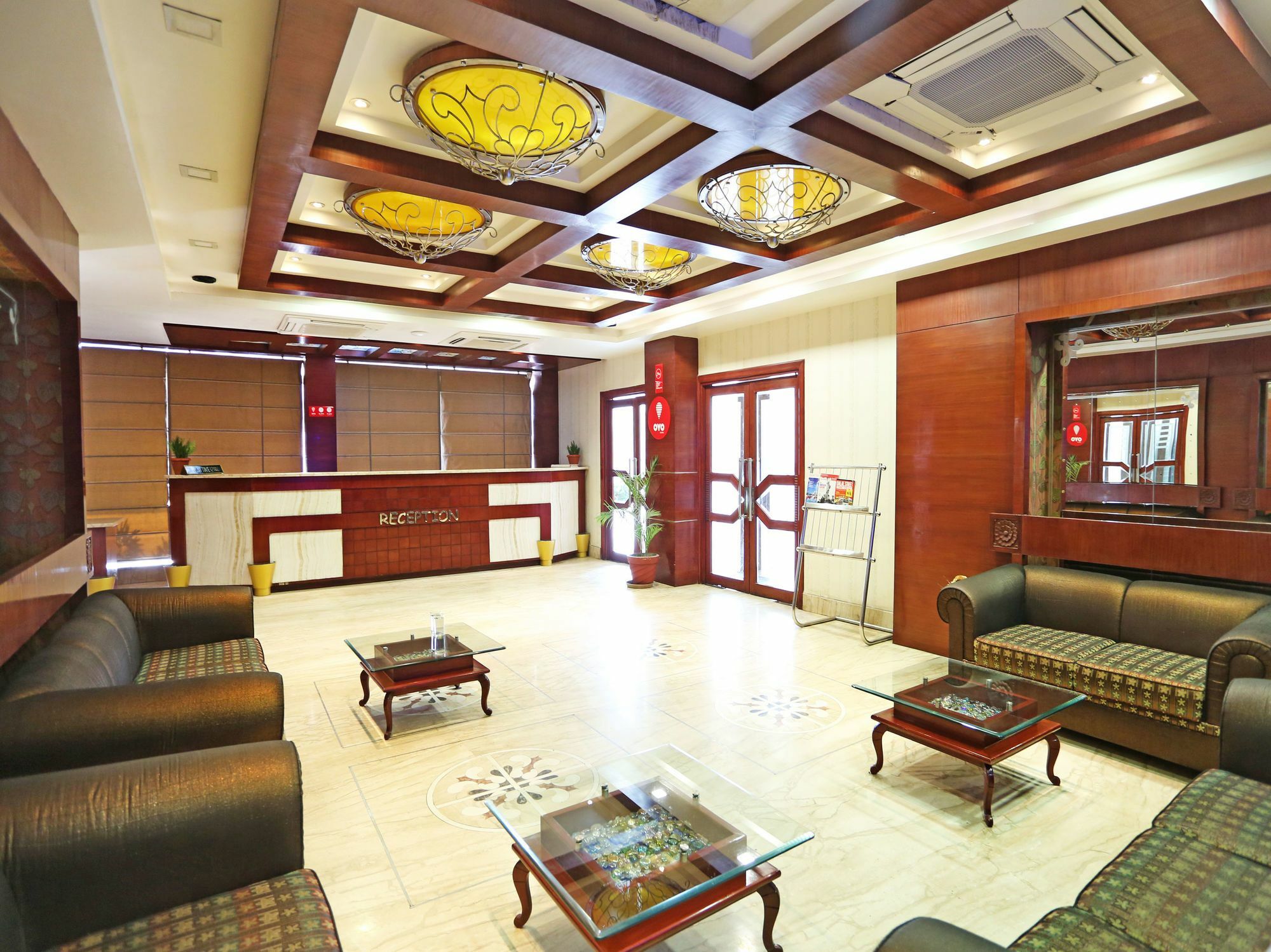 Oyo 2054 New Hotel Broadway Varanasi Exterior photo