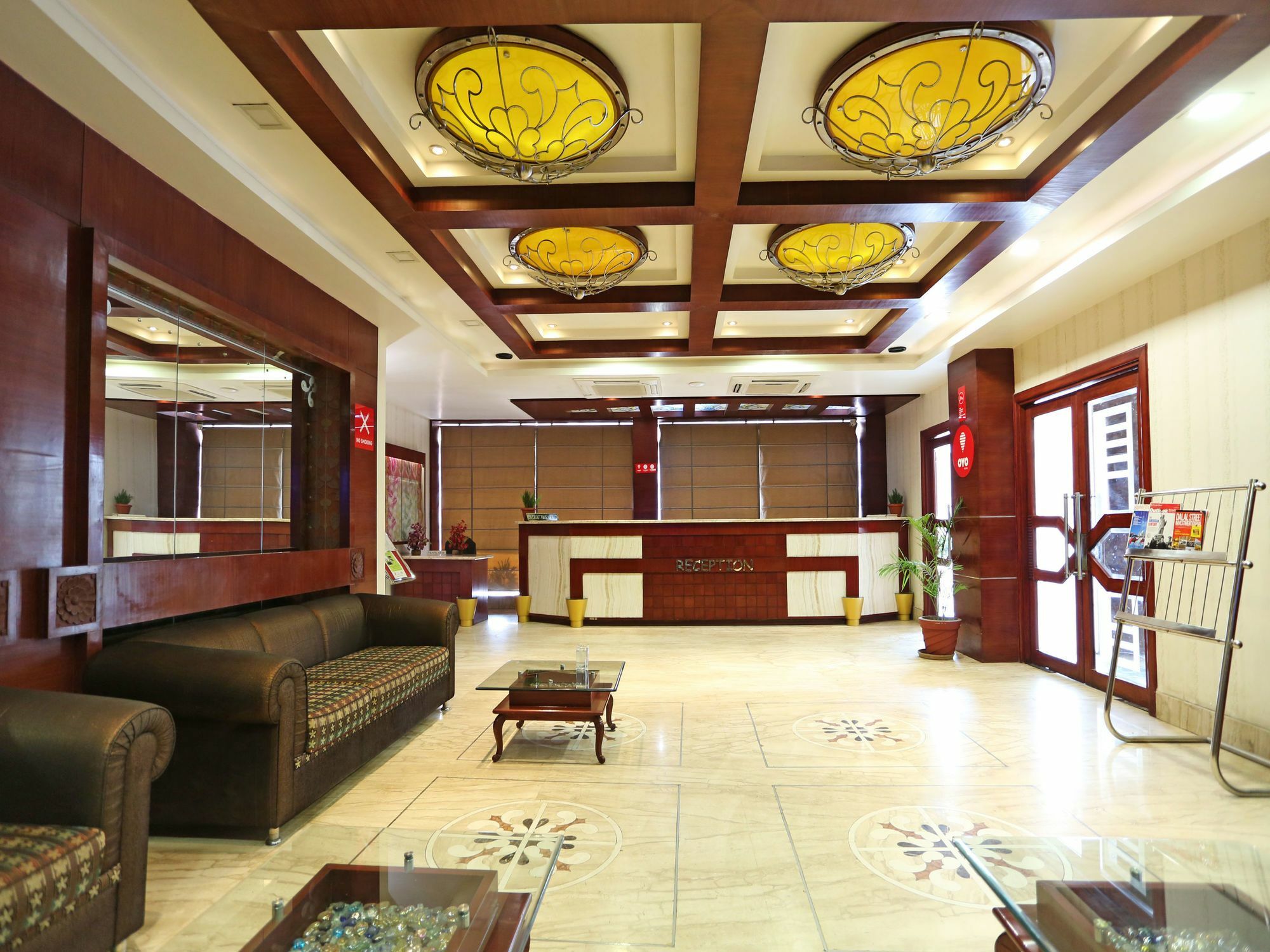 Oyo 2054 New Hotel Broadway Varanasi Exterior photo