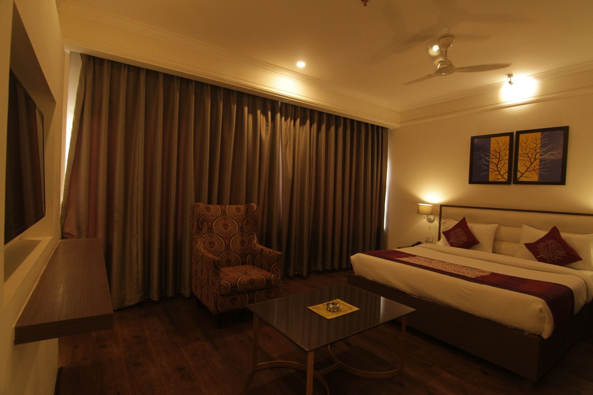 Oyo 2054 New Hotel Broadway Varanasi Exterior photo